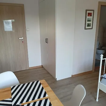 ホームステイ Anna *